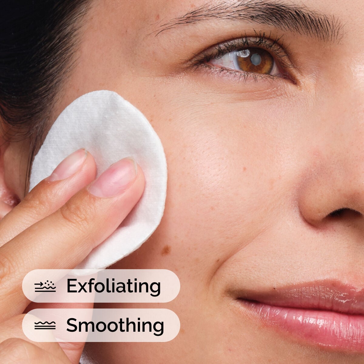 glycolic-acid-7-exfoliating-toner-p5 ord-glycolic-acid-exfoliating-toner-model-application-with-benefits.jpg